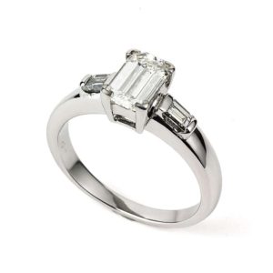 18WG 0.88ct G/VVS2 Emerald Cut Ring