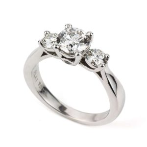Plat 0.98ct G/VS1 Round Diamond and 0.48TDW Ring