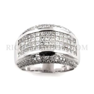 14WG Ring 3CT Total Diamonds