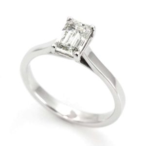 18ct White Gold Emerald Cut Diamond Ring 1.00ct I/VS1