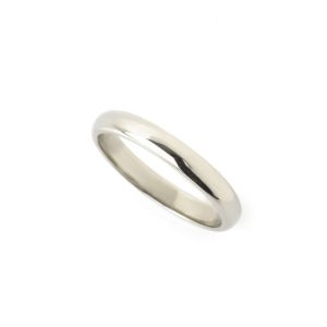 2.5mm Court Wedding Band in Platinum
