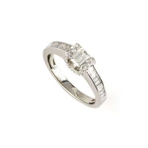 18k White Gold Emerald Cut Diamond Ring