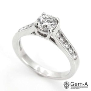18k White Gold Round Brilliant Cut Diamond Ring 0.70ct D/SI1