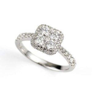 18WG 1.05TDW Cluster Ring