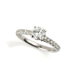 18k White Gold Round Brilliant Cut Diamond Ring 0.71ct